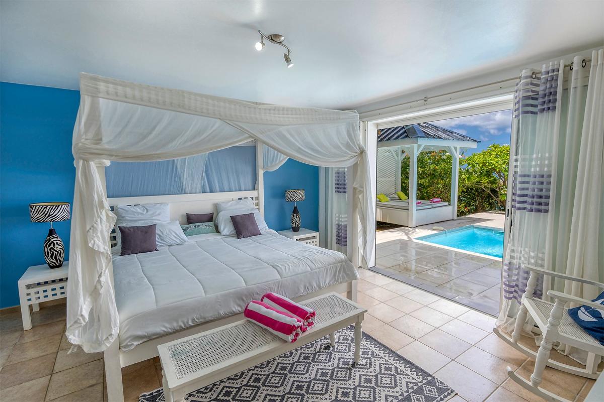 Villa Rental St Martin - Bedroom 2 pool view